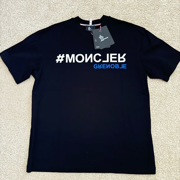 Moncler tshirt - Picture 5 of 11